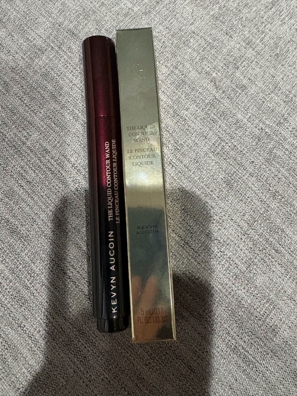 Kevyn Aucoin Sculpting Deep - Burgundy and Gold Compact